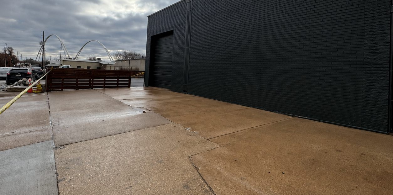 Courtyard and walkway concrete after professional cleaning